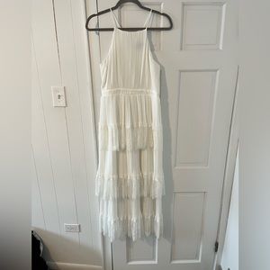 Lulu’s Came for Cocktails White Pleated Tiered Lace Maxi Dress. Size Medium.
